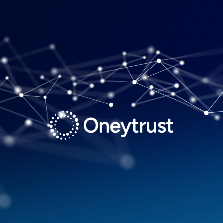 Fraud Network on a blue background. Oneytrust